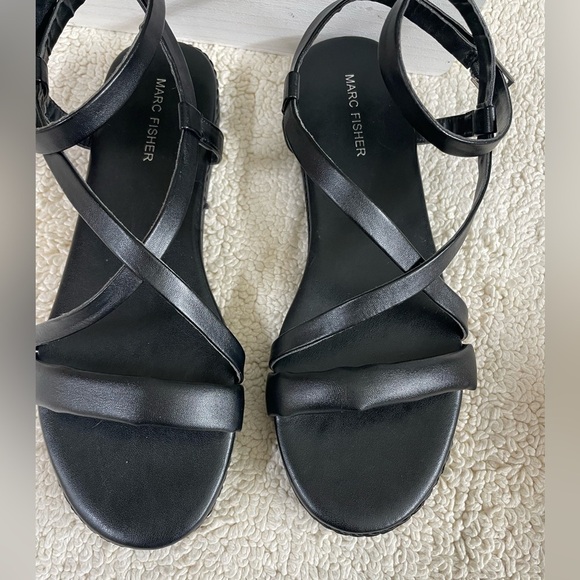 Marc Fisher sandals size 8.5 - Picture 3 of 5